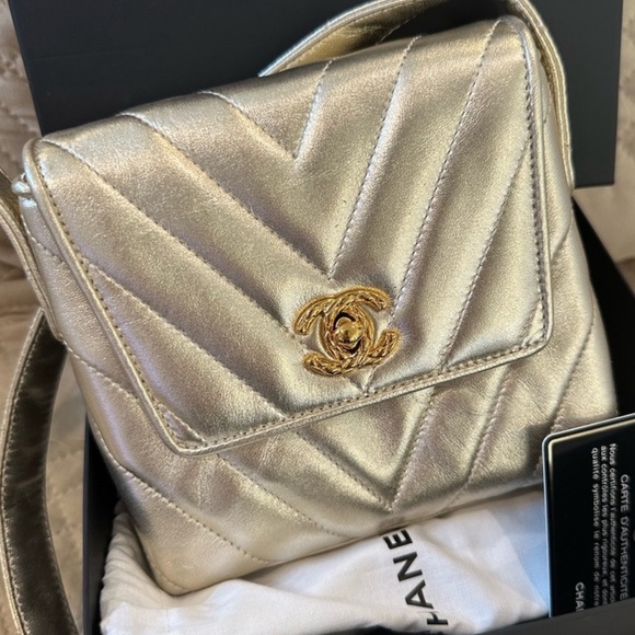 CHANEL MINI FLAP BAG GOLD LAMBSKIN LEATHER GHW - Picture 1 of 9